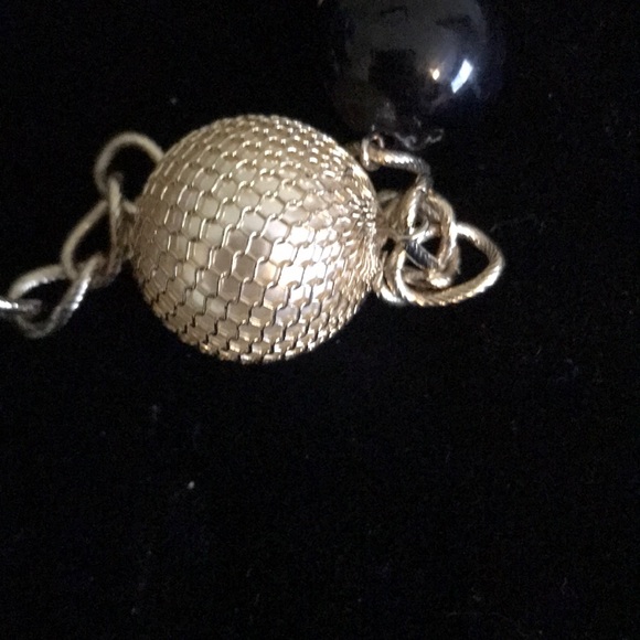 Black and white beaded necklace 15 inch - Picture 2 of 3